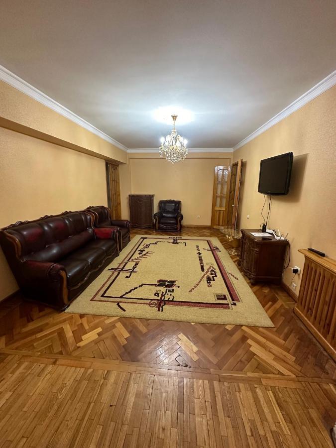 טשקנט Апартаменты У Парка Голубые Купола И Цум Apartments At Blue Dome Park מראה חיצוני תמונה